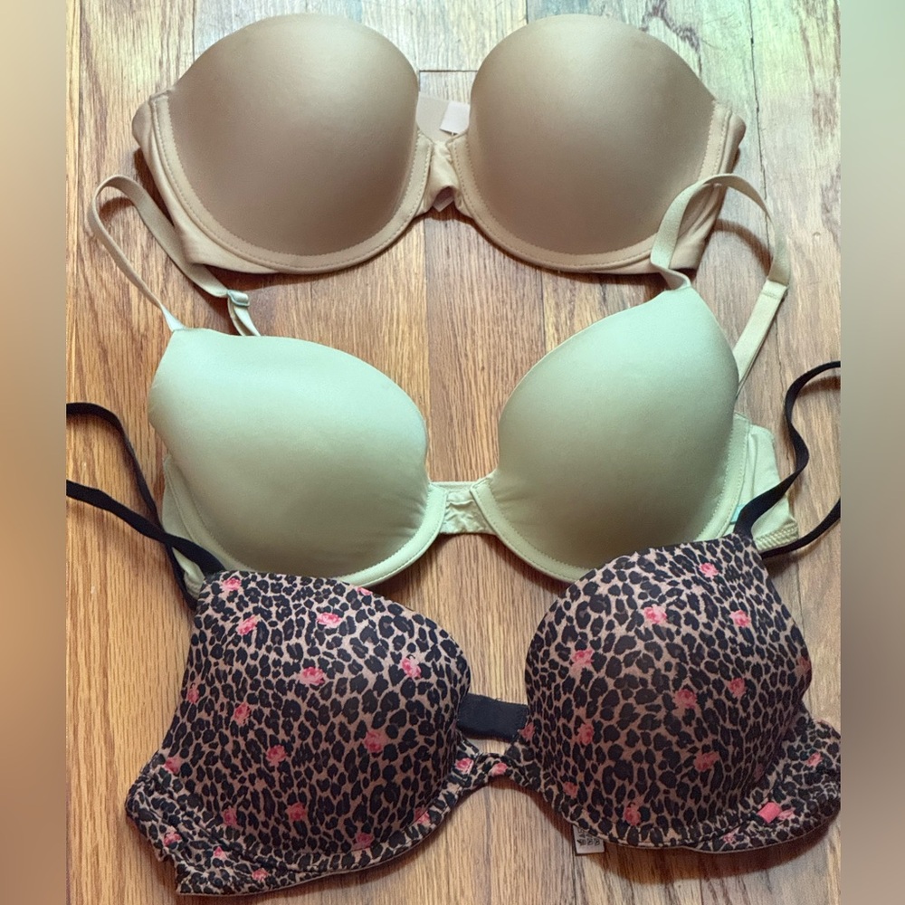 Victoria's Secret Tan, Green, and Leopard Print Bra Set